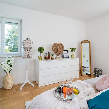 Og1 L 70m2 Grosse 2-zimmer Naehe Salzburg * Freilassing